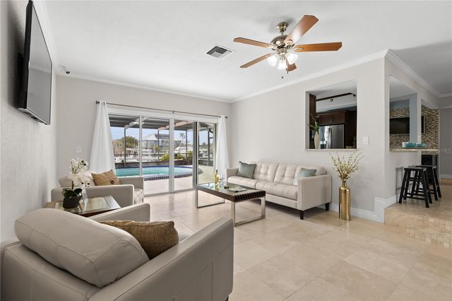 404 4TH AVENUE N, Tierra Verde, FL 33715