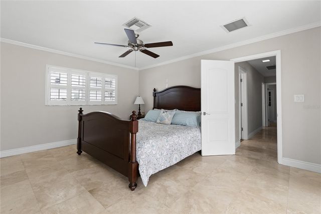 404 4TH AVENUE N, Tierra Verde, FL 33715