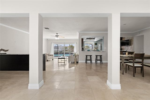 404 4TH AVENUE N, Tierra Verde, FL 33715