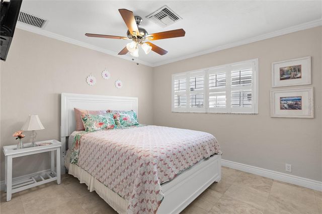 404 4TH AVENUE N, Tierra Verde, FL 33715