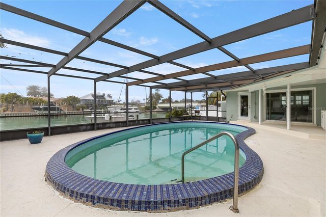 404 4TH AVENUE N, Tierra Verde, FL 33715