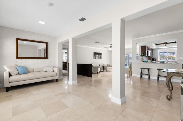 404 4TH AVENUE N, Tierra Verde, FL 33715