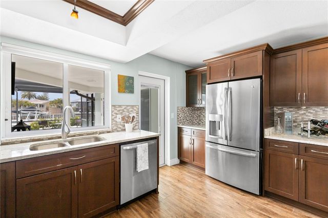 404 4TH AVENUE N, Tierra Verde, FL 33715