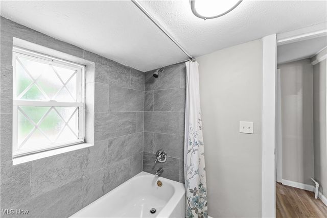 7686 Pinehurst Drive, Mentor On The Lake, OH 44060