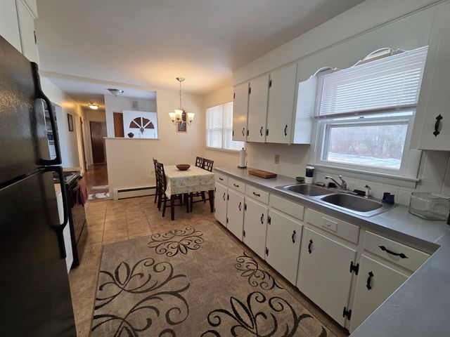 11 Bryant Lane, Enfield, NH 03748