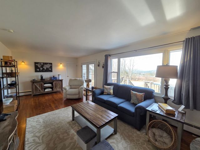 11 Bryant Lane, Enfield, NH 03748