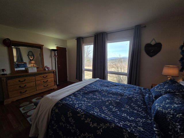 11 Bryant Lane, Enfield, NH 03748