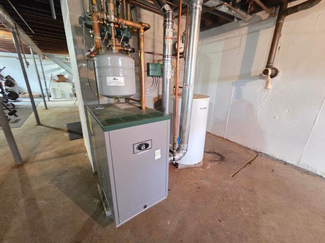 11 Bryant Lane, Enfield, NH 03748