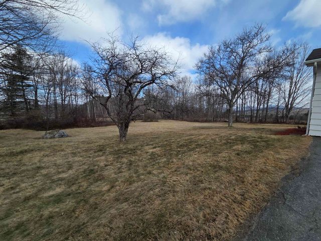11 Bryant Lane, Enfield, NH 03748