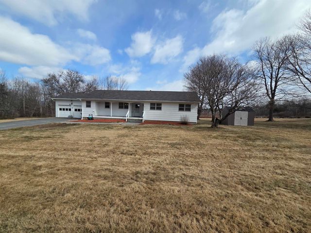 11 Bryant Lane, Enfield, NH 03748
