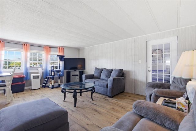 8012 MONTROSE AVENUE, Brooksville, FL 34613
