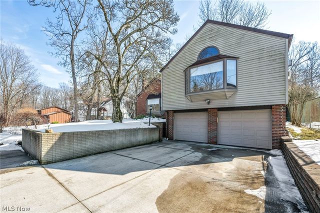 11259 Robson Road, Grafton, OH 44044