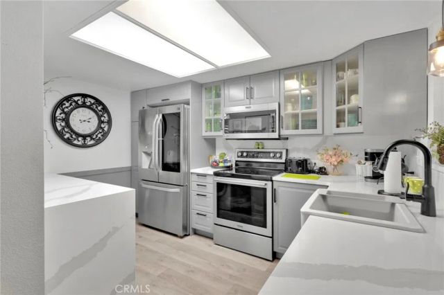 19047 Primrose Lane, Apple Valley, CA 92308