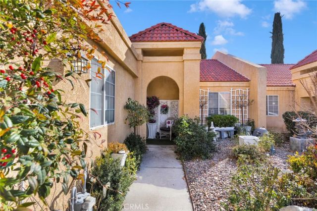 19047 Primrose Lane, Apple Valley, CA 92308