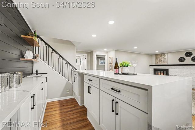 36626 Chatham Court, Clinton Township, MI 48035