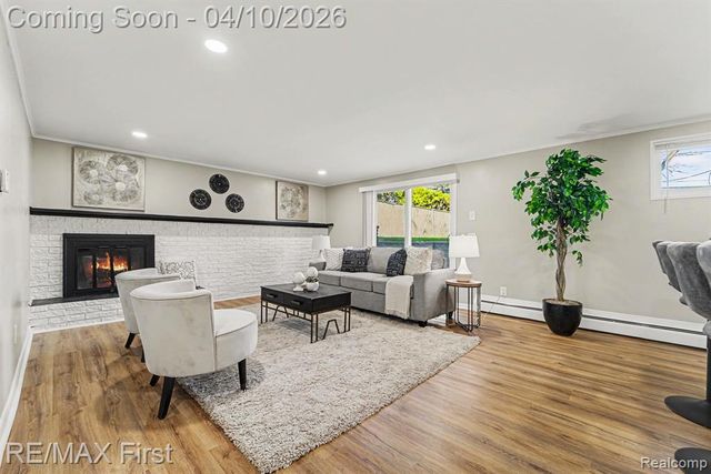 36626 Chatham Court, Clinton Township, MI 48035