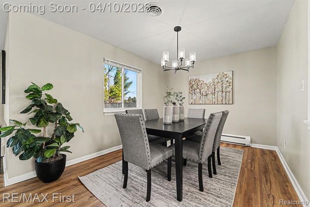 36626 Chatham Court, Clinton Township, MI 48035