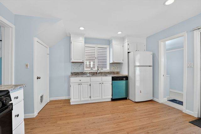 30 Sherman Ave, Nahant, MA 01908