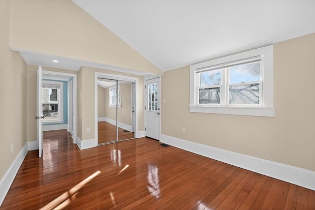 30 Sherman Ave, Nahant, MA 01908