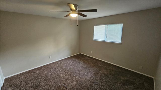 6627 Fallengate Drive, Spring, TX 77373