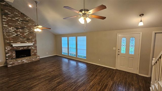 6627 Fallengate Drive, Spring, TX 77373