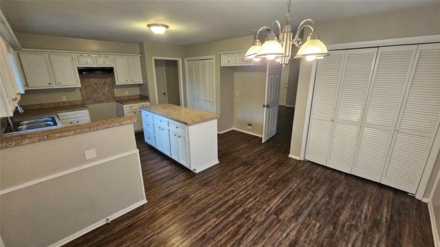 6627 Fallengate Drive, Spring, TX 77373