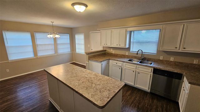 6627 Fallengate Drive, Spring, TX 77373