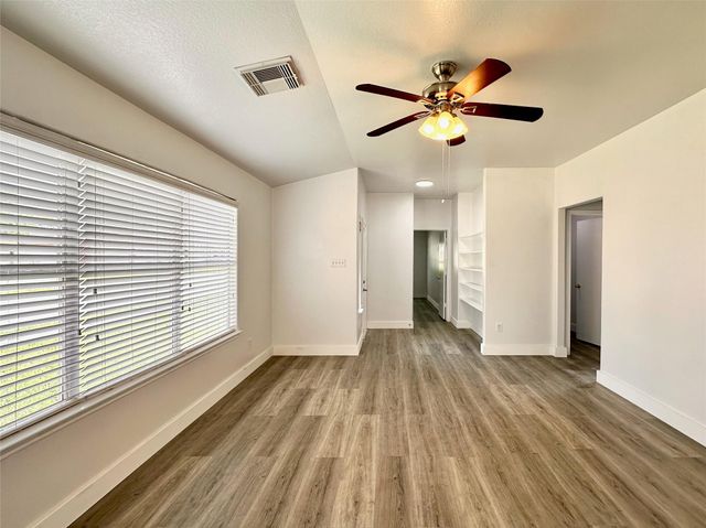 8202 Radial Court, Rosharon, TX 77583