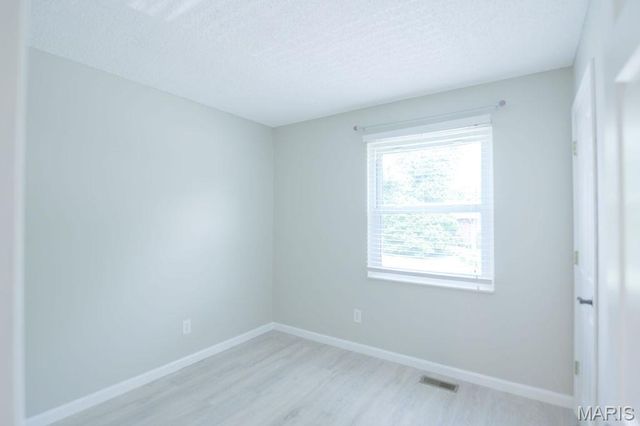 2314 White Ash Court, Florissant, MO 63031