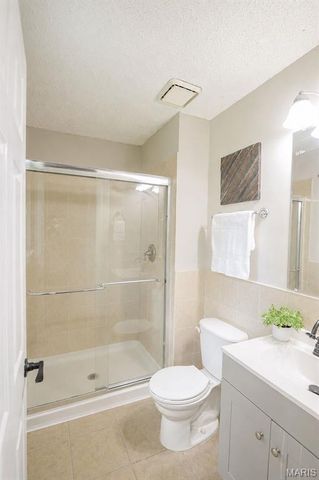 2314 White Ash Court, Florissant, MO 63031