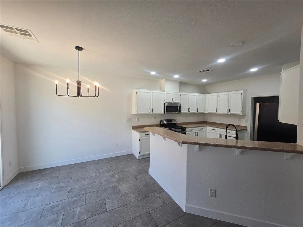 6158 Calm Breeze Avenue 103, Las Vegas, NV 89108 — exterior