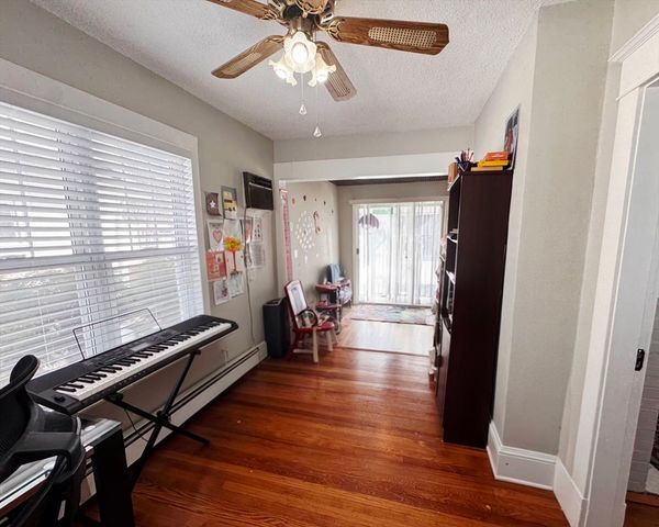 57 Reed St, Agawam, MA 01001