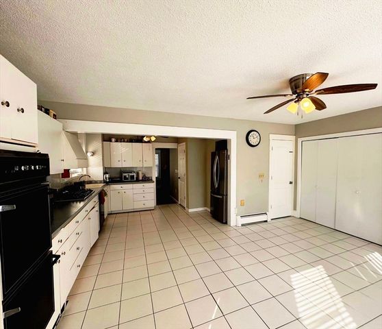 57 Reed St, Agawam, MA 01001