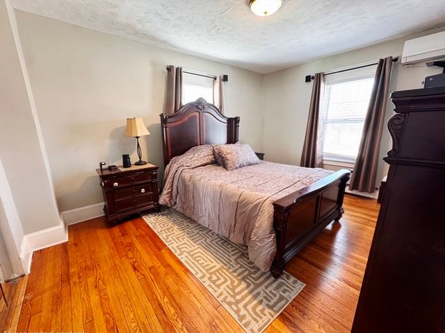 57 Reed St, Agawam, MA 01001