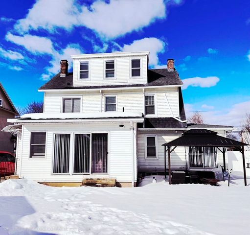 57 Reed St, Agawam, MA 01001