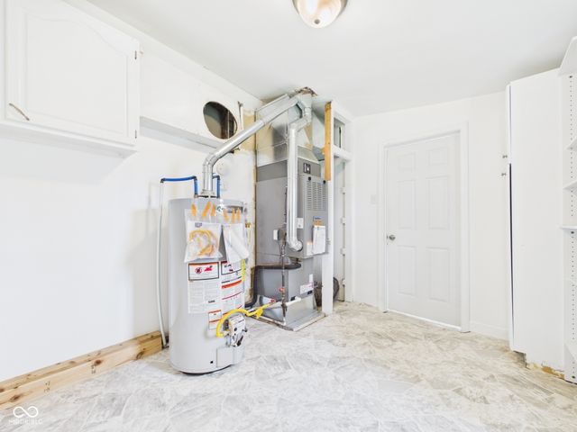 558 Central Avenue, Middletown, IN 47356