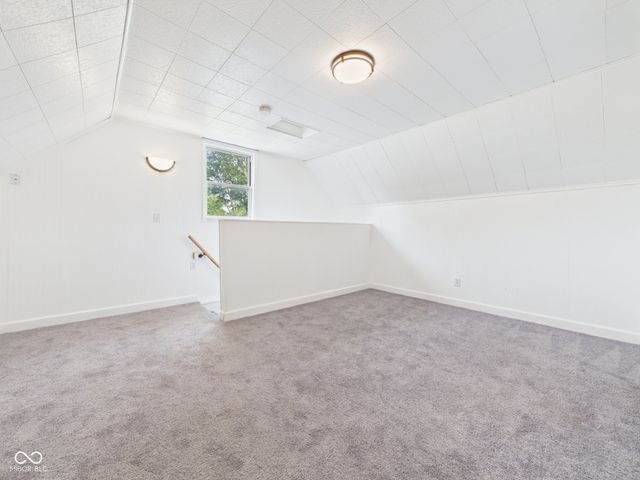 558 Central Avenue, Middletown, IN 47356