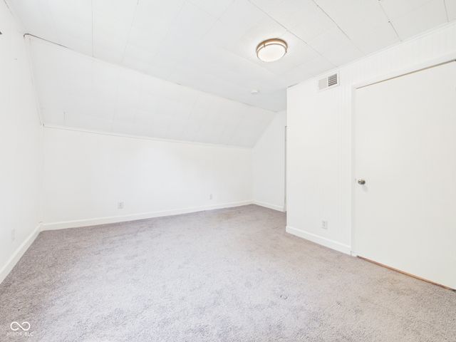 558 Central Avenue, Middletown, IN 47356
