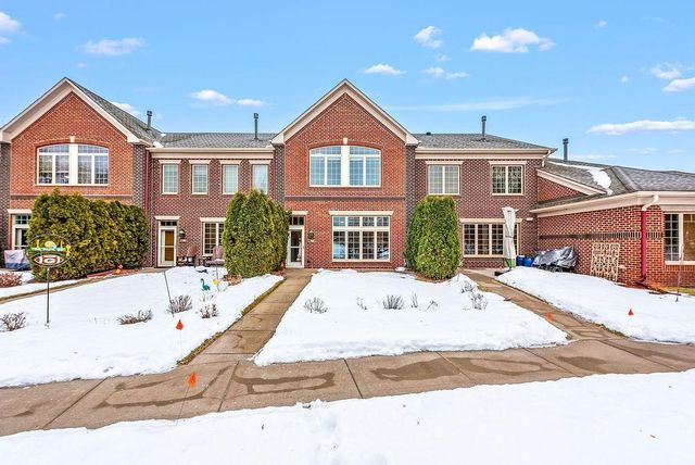 11780 Vermillion Street NE E, Blaine, MN 55449