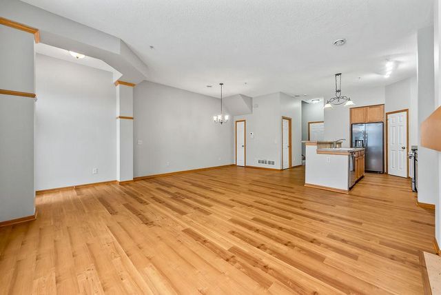 11780 Vermillion Street NE E, Blaine, MN 55449