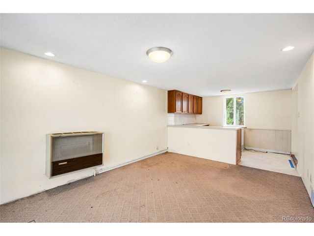 2815 Elm St, Denver, CO 80207