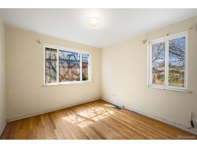 2815 Elm St, Denver, CO 80207