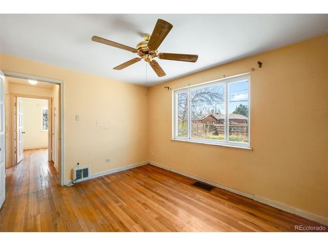 2815 Elm St, Denver, CO 80207