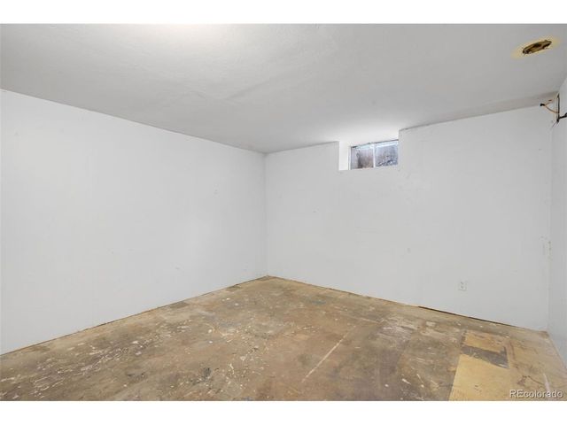 2815 Elm St, Denver, CO 80207