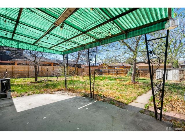 2815 Elm St, Denver, CO 80207