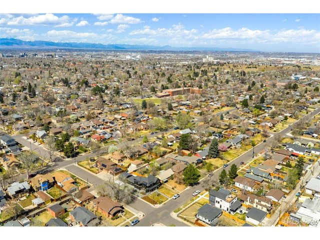 2815 Elm St, Denver, CO 80207