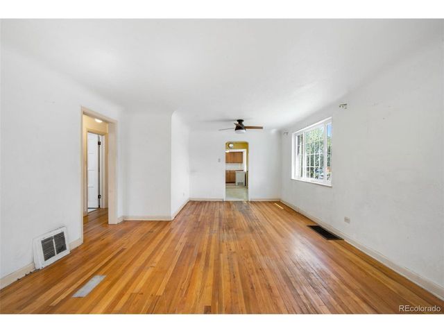 2815 Elm St, Denver, CO 80207