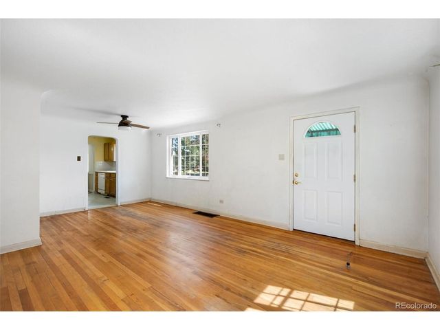 2815 Elm St, Denver, CO 80207