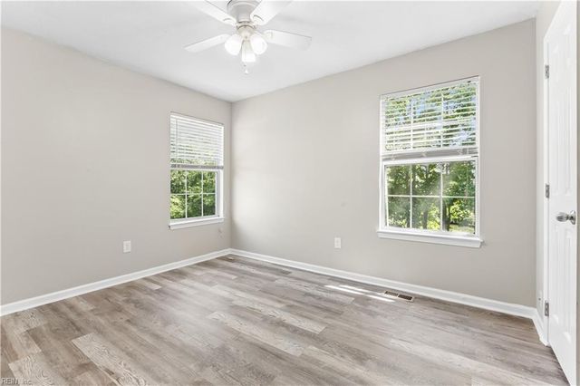 5 Longleaf CT, Hampton, VA 23666