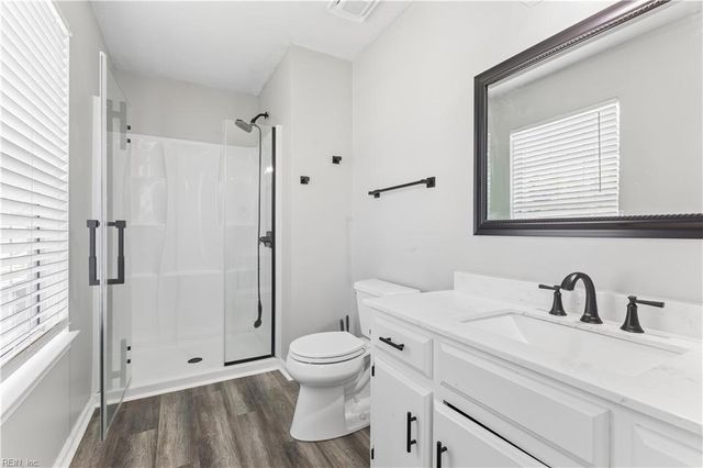 5 Longleaf CT, Hampton, VA 23666
